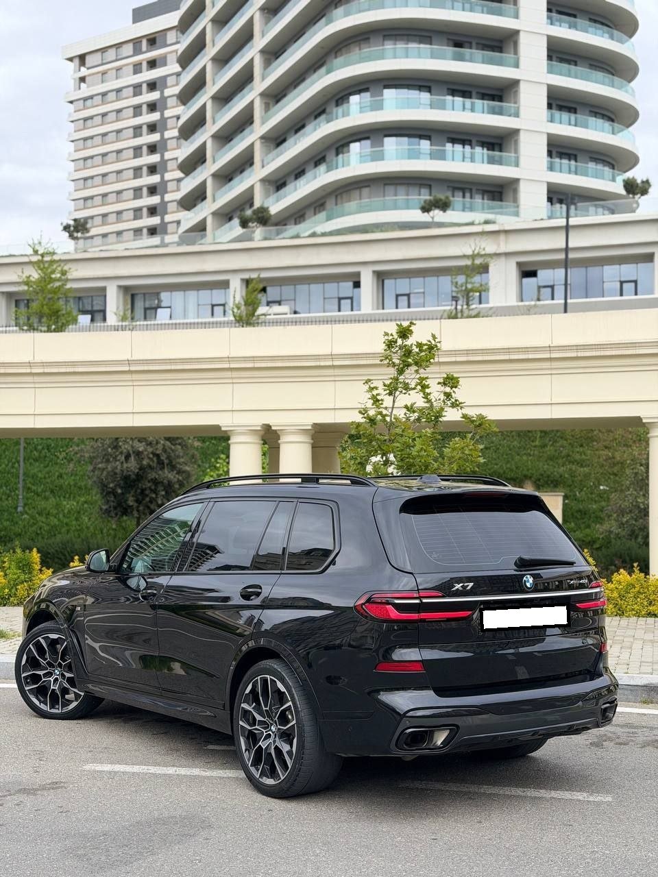 BMW X7 əlavə şəkil 4