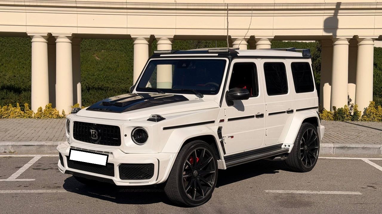 MERCEDES G700 BRABUS